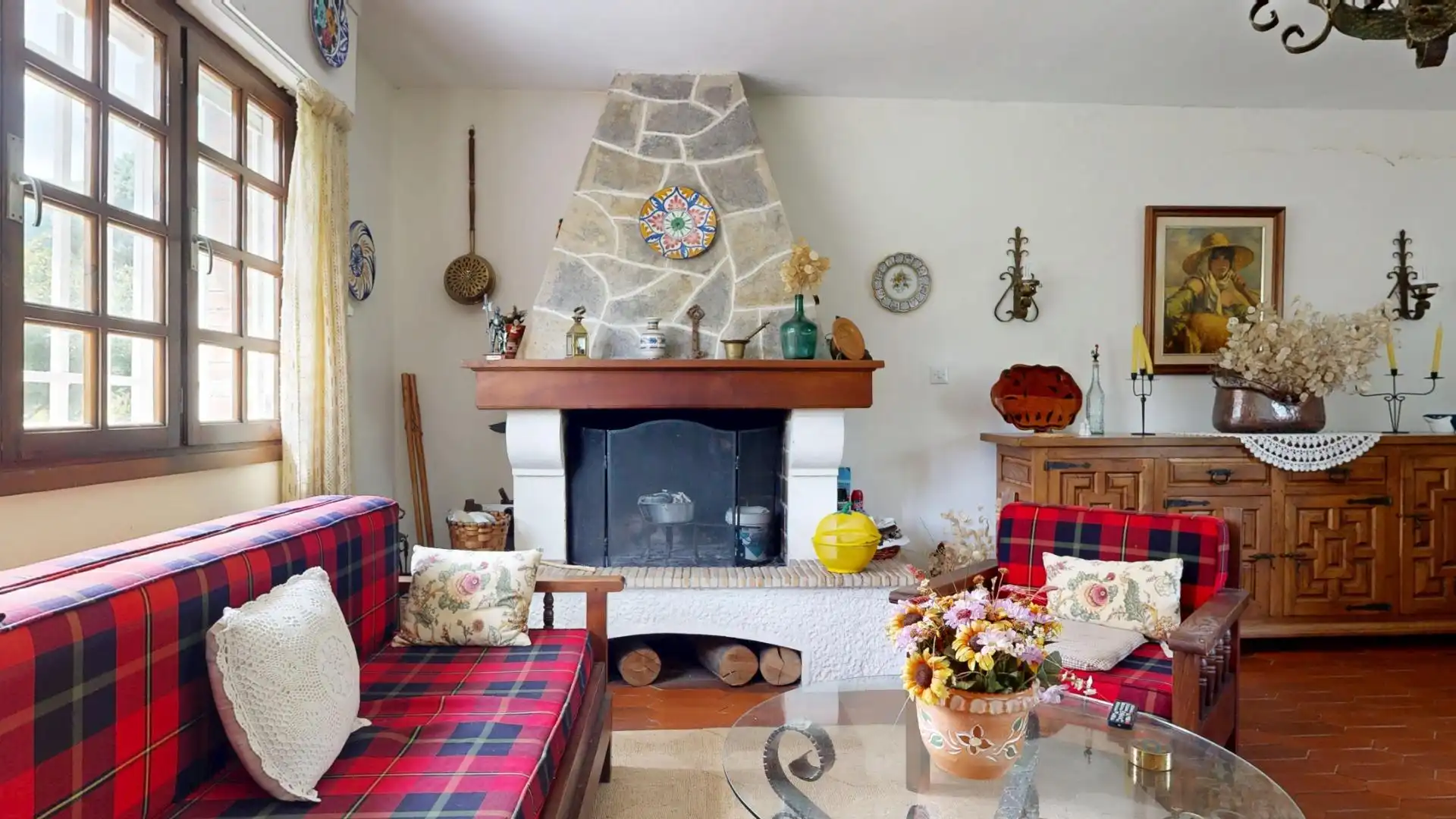 Sala d'estar de Casa o xalet en venda en Valle de Mena amb Jardí privat i Terrassa