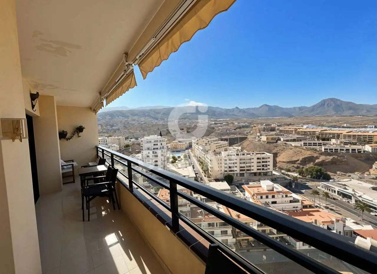 Apartamento con piscina en venta en Callao Salvaje - Playa Paraíso, imagen 2