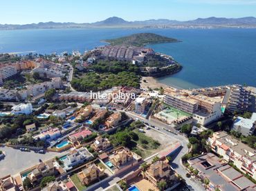 Residential land for sale in Plaza Calnegre 51