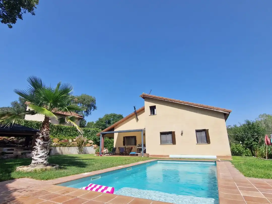 Garden of Houses for sale in Massanes  with Swimming Pool
