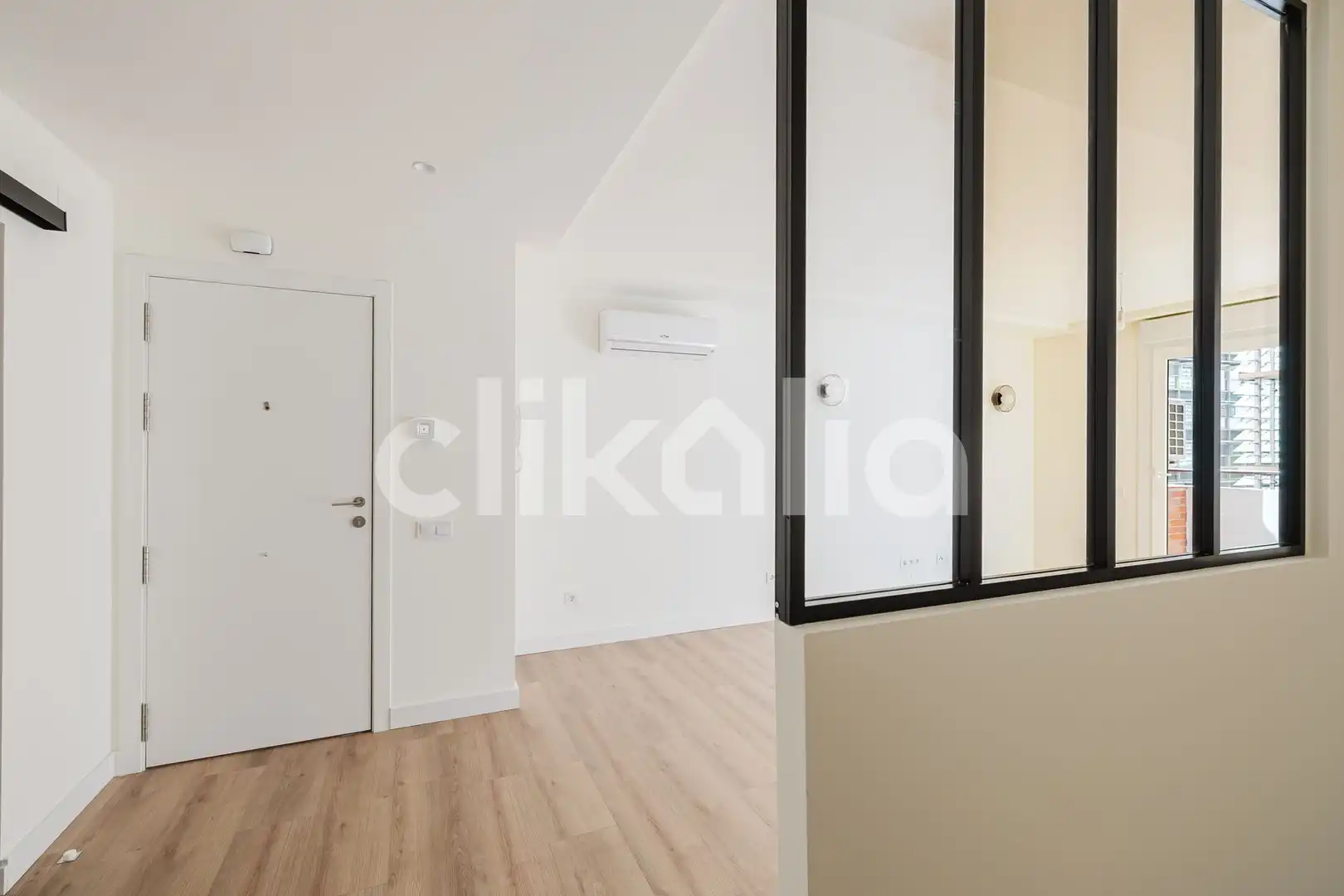 Bedroom of Flat for sale in Málaga  with Air Conditioner, Terrace and Balcony