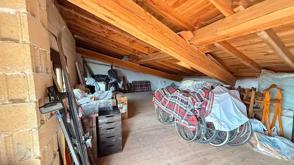 Einfamilien-Reihenhaus zum Verkauf in Asparrena mit Möbliert