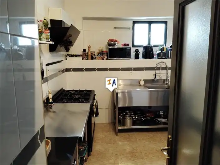 Terraced house with pool for sale in Alcaudete, imagen 2