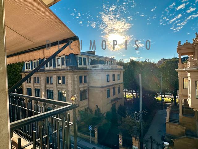 Piso en Venta en Frantzia Pasealekua en Egia