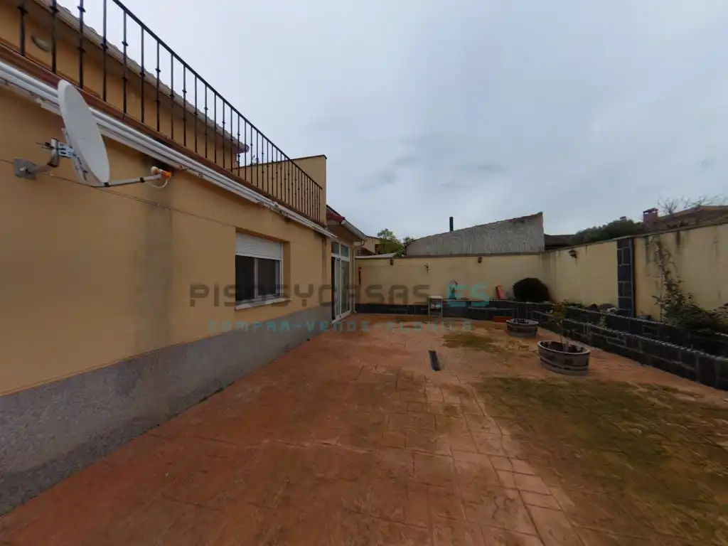 Terrace of Houses for sale in San Mateo de Gállego  with Air Conditioner, Private garden and Terrace