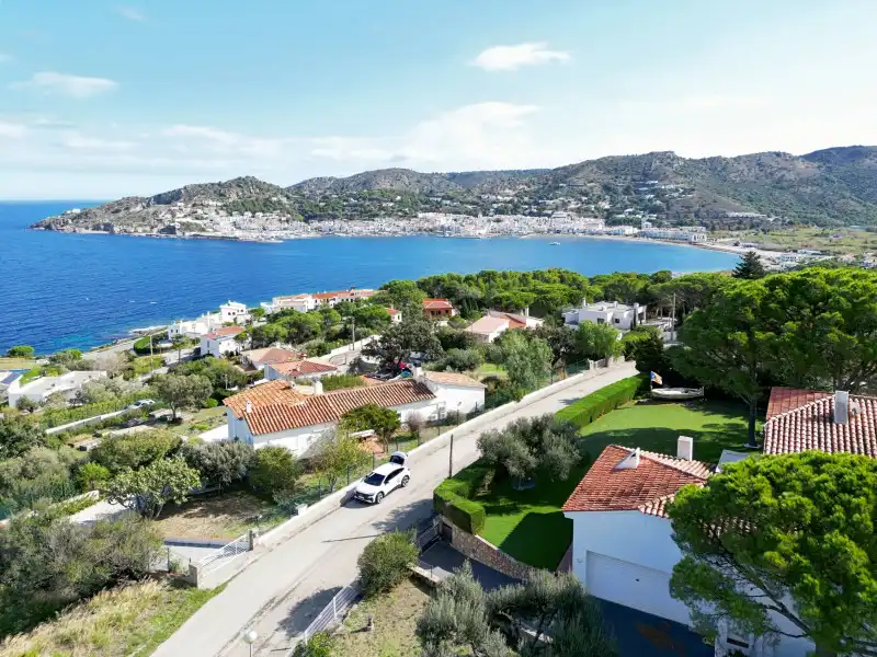 Vista exterior de Casa o xalet en venda en El Port de la Selva amb Aire condicionat, Calefacció i Traster