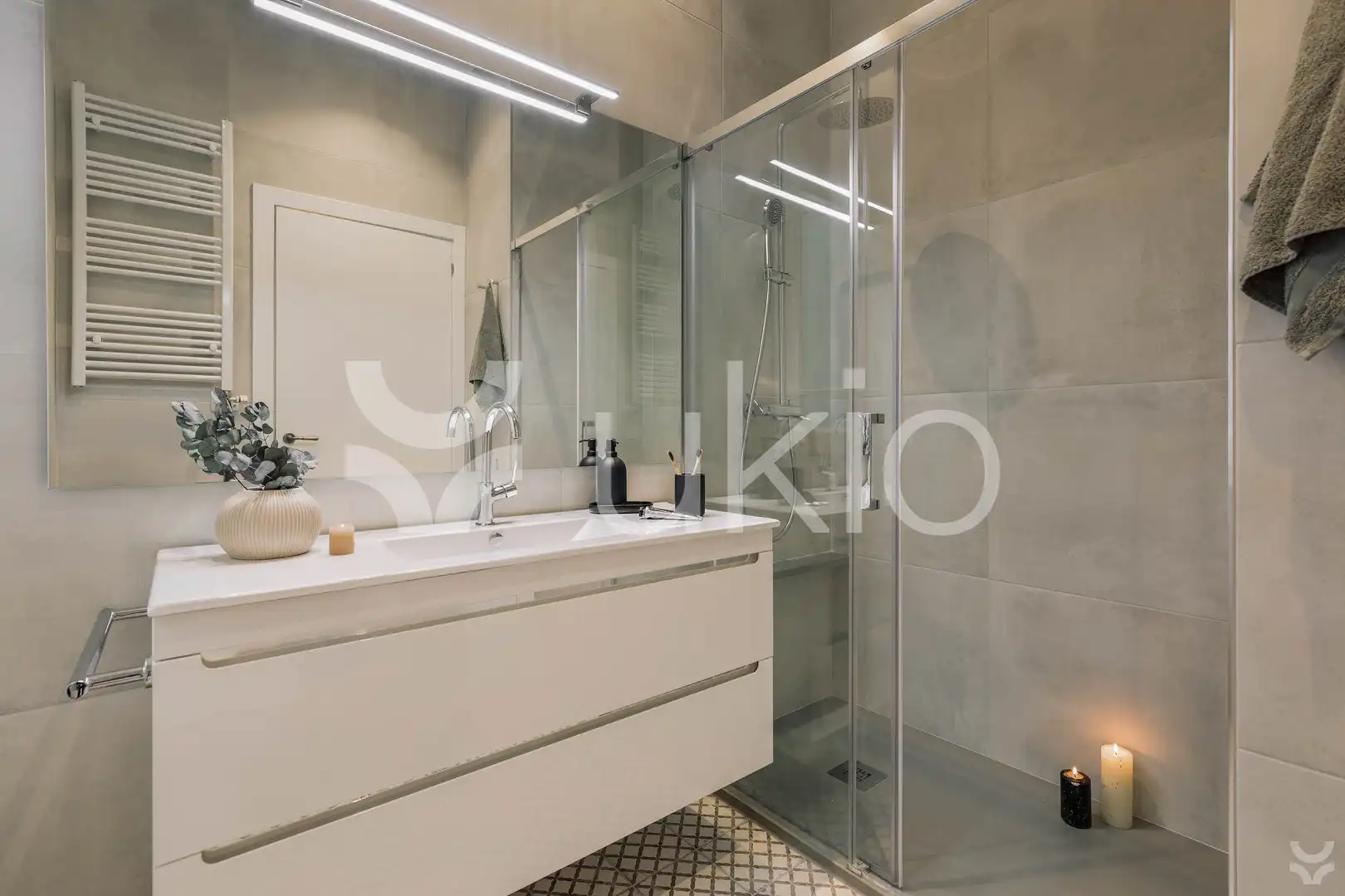 Baño de Apartamento de alquiler en Barcelona con Aire acondicionado, Calefacción y Terraza