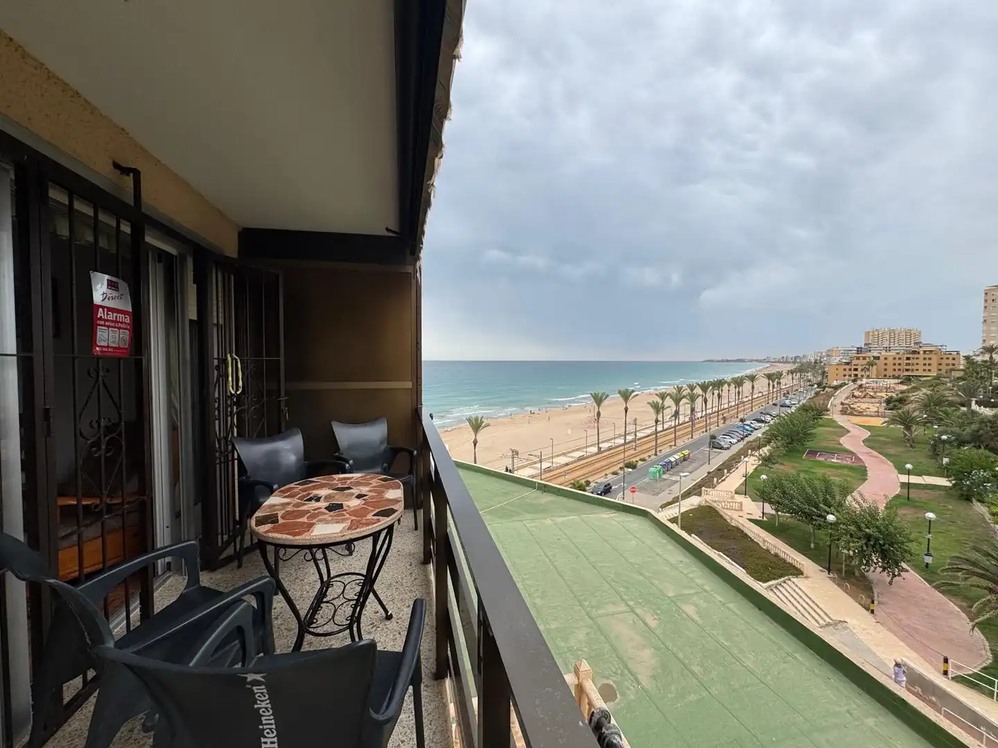Terrassa de Apartament de lloguer en El Campello amb Jardí privat, Terrassa i Moblat