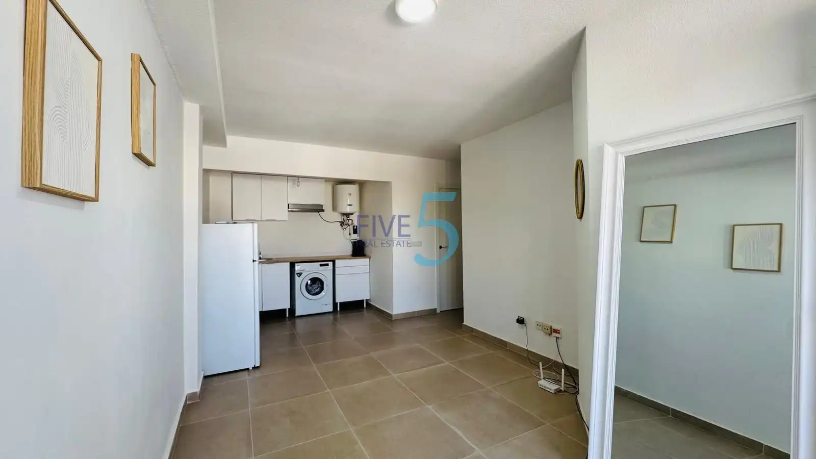Piso con terraza en venta en Zona Carrefour - Urbanizaciones, imagen 3