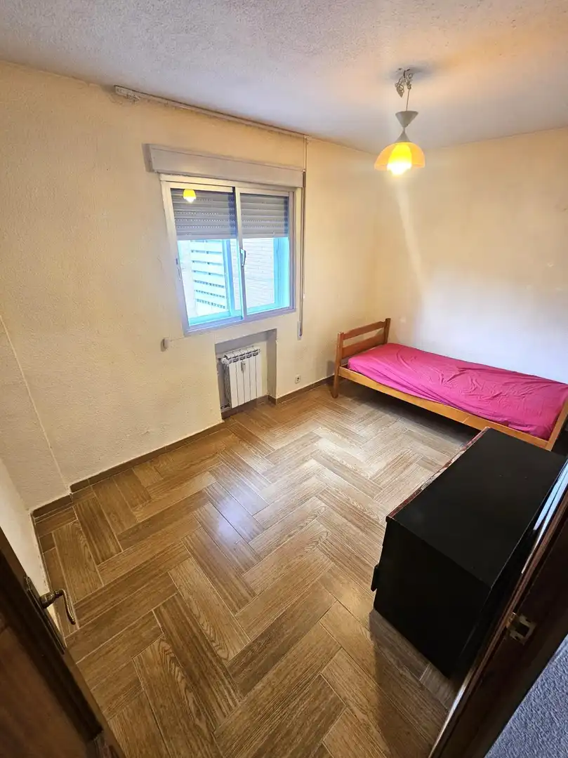 Habitación de Piso en venta en Madrid con Aire acondicionado y Calefacción