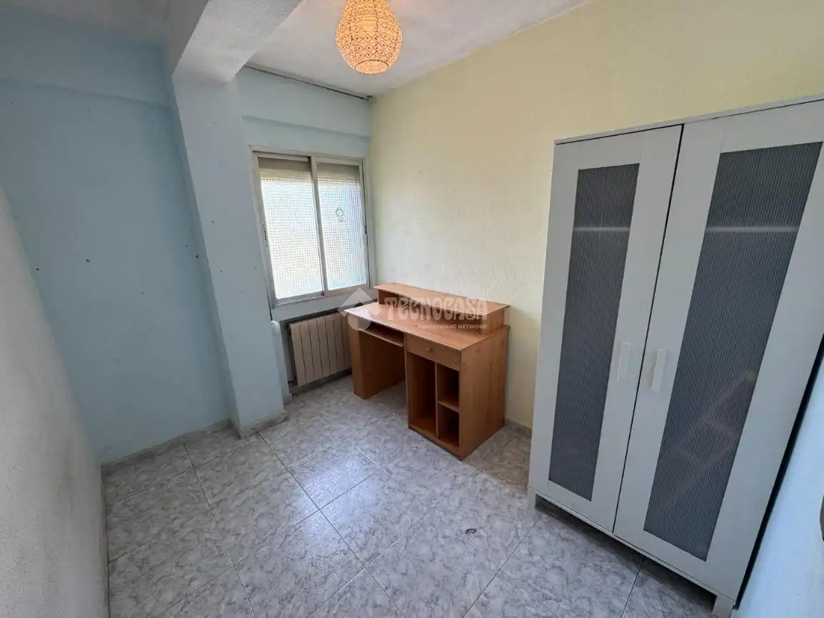 Habitación de Piso en venta en Madrid con Calefacción y Terraza
