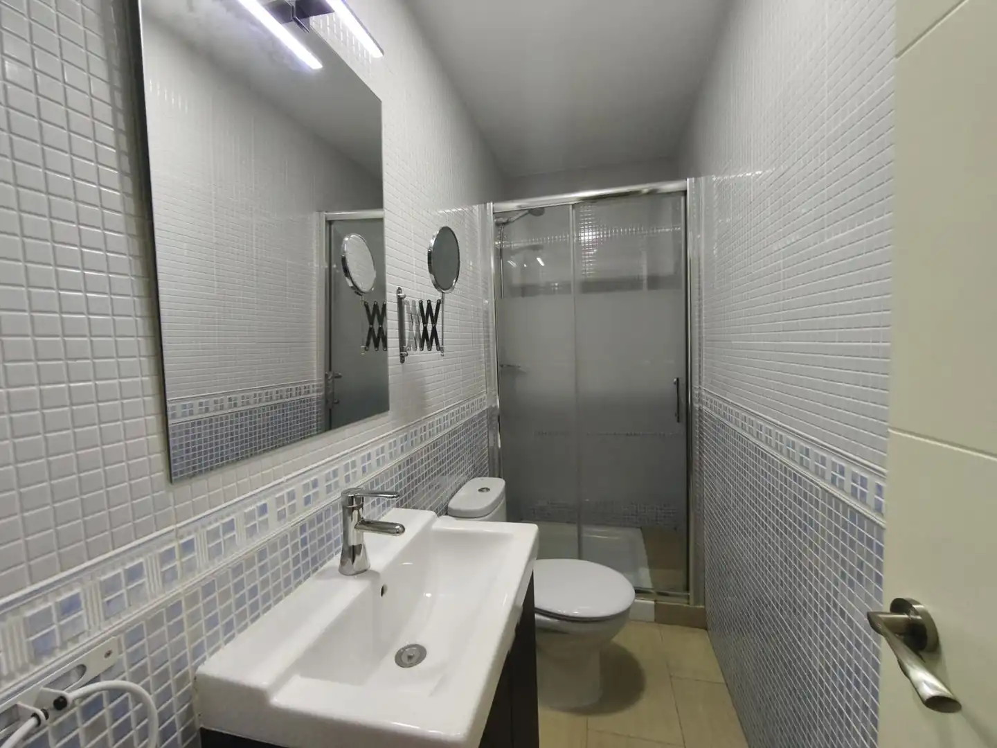 Bathroom of Duplexes for sale in El Carpio  with Air Conditioner, Heating and Terrace