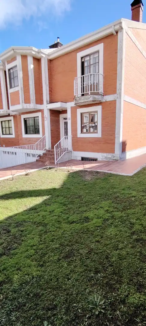 Terraza de Casa o chalet en venta en Santa Marta de Tormes con Calefacción, Jardín privado y Parquet