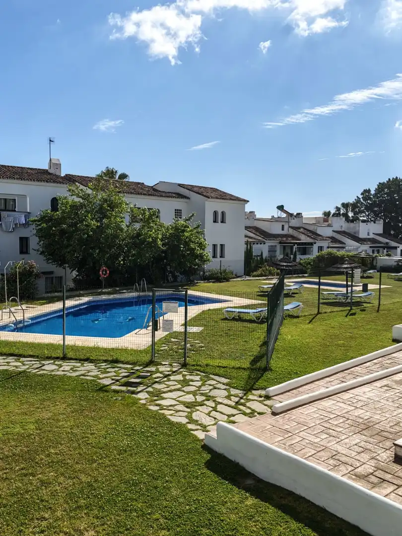 Jardí de Pis en venda en Manilva amb Piscina comunitària