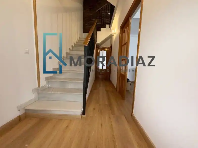 Casa adosada en venta en Don Benito con Aire acondicionado, Calefacción y Parquet