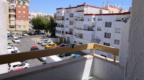 Foto 2 de Piso de alquiler en Plaza Tagores, 4, La Orden, Huelva Capital