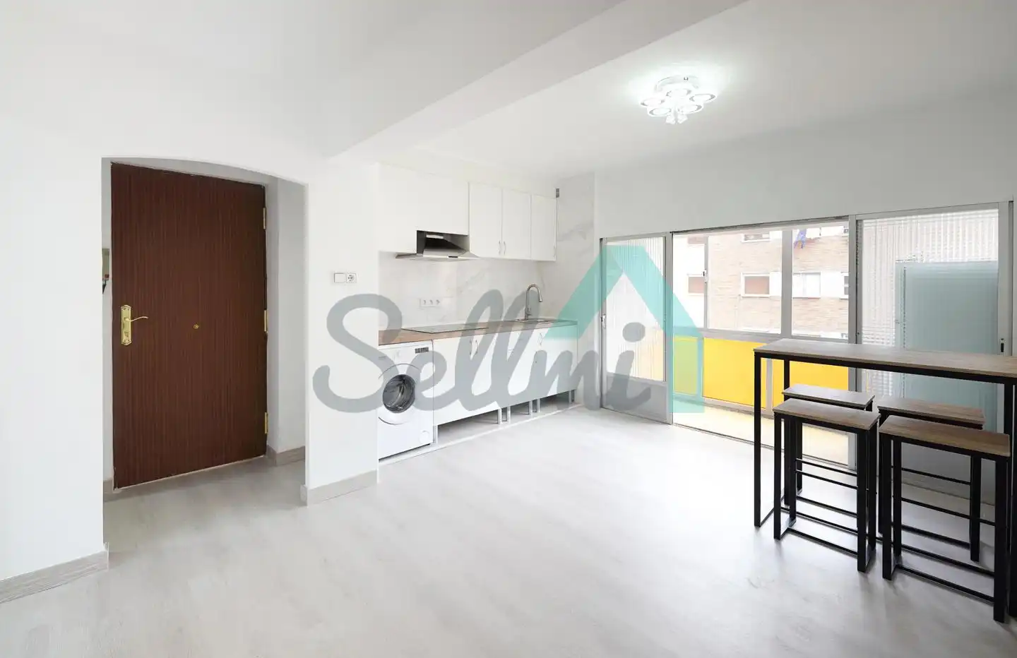 Küche von Wohnung zum Verkauf in Aller mit Terrasse