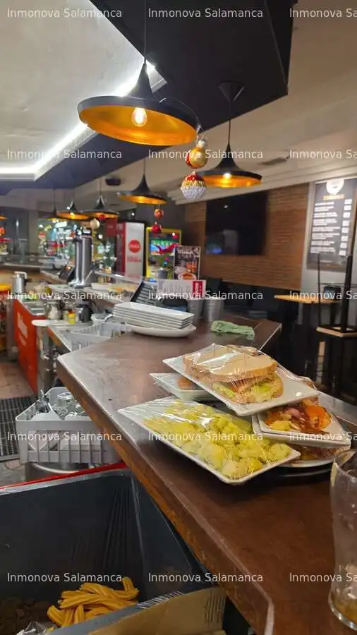 Local comercial en traspàs a Centro, imagen 2
