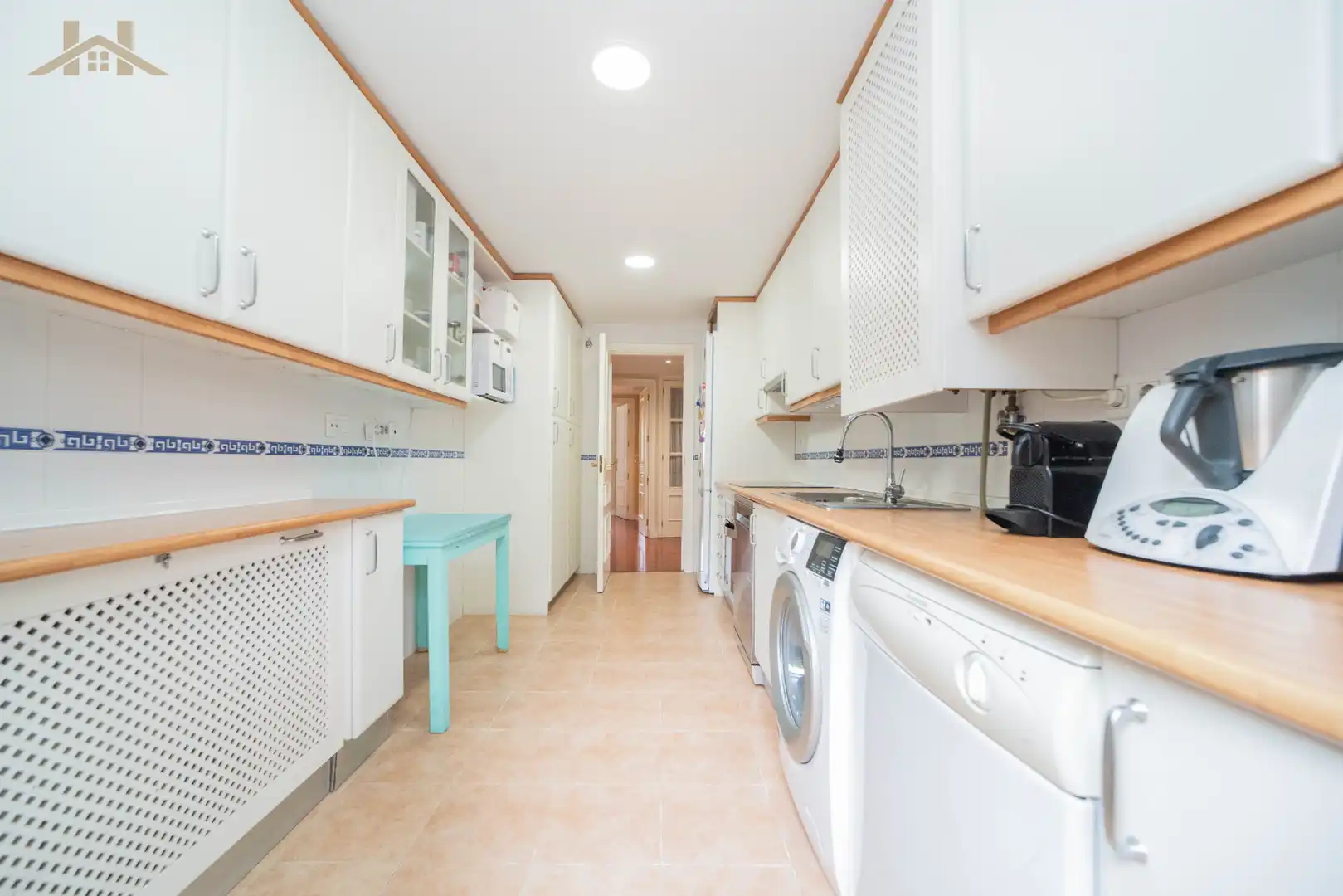 Kitchen of Ground floor for sale in Las Rozas de Madrid
