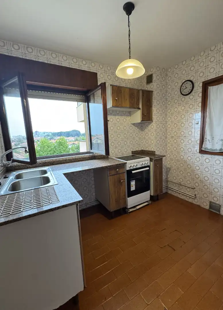 Cocina de Piso en venta en Castrillón con Calefacción, Parquet y Terraza