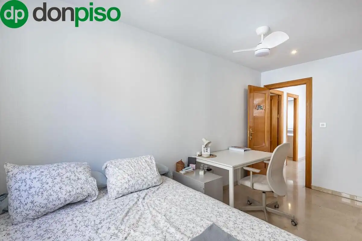 Houses for sale in Calle BADEN POWELL, 13, Barrio de Zaidín