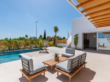 Villa avec piscine à vendre à Calle Margarita Salas