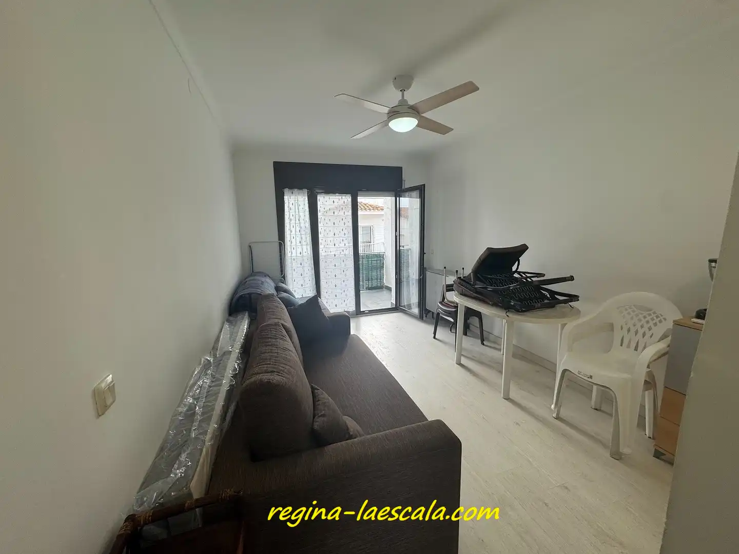 Schlafzimmer von Wohnung zum Verkauf in L'Escala mit Terrasse, Möbliert und Ofen
