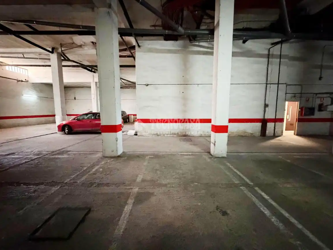 Parking of Flat for sale in Zaragoza  with Heating and Balcony