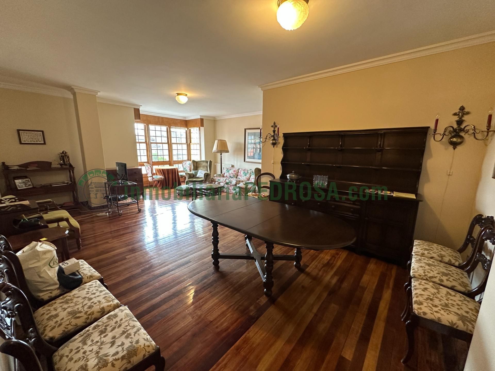 Piso en venta en Calle OLIVA (DA), Centro - Echegaray