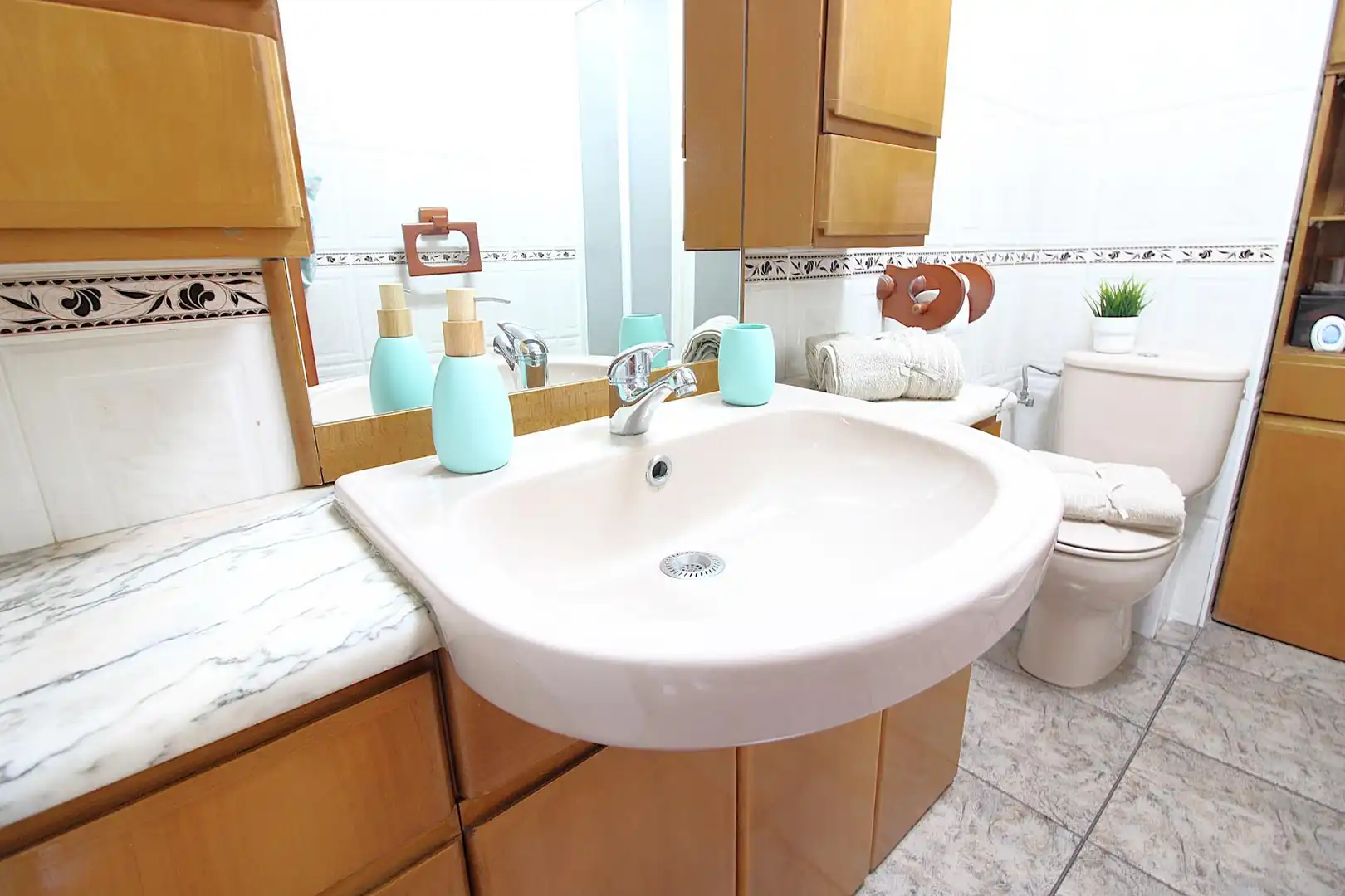 Baño de Piso en venta en Valencia con Aire acondicionado y Balcón