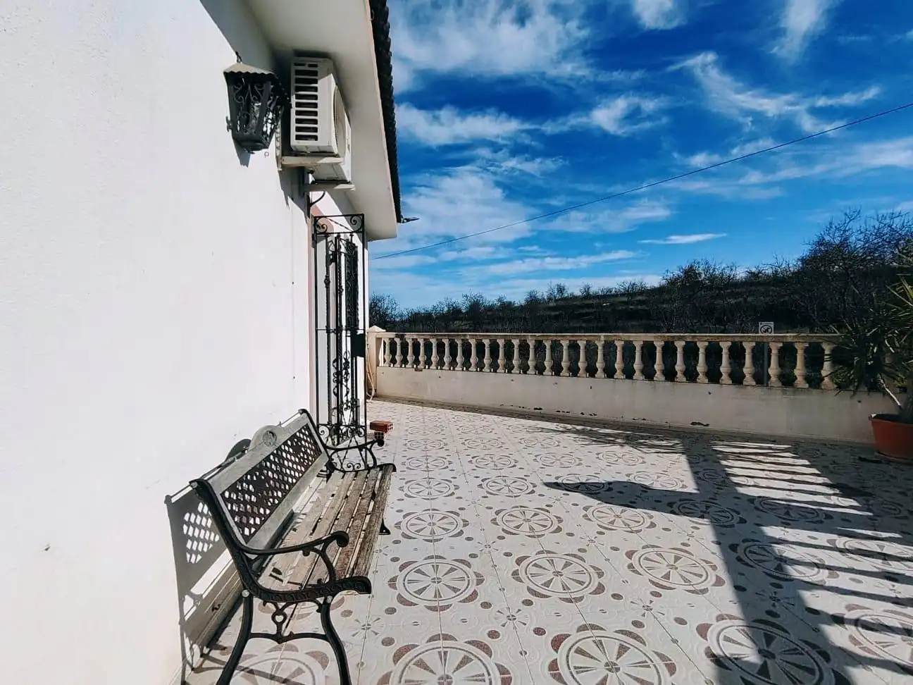 Terrassa de Casa o xalet en venda en La Font de la Figuera amb Aire condicionat i Terrassa