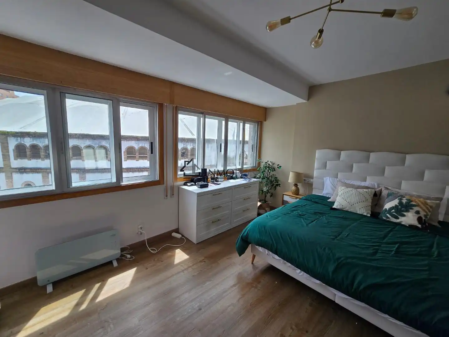 Bedroom of Flat for rent in Pontevedra Capital   with Heating, Terrace and Oven