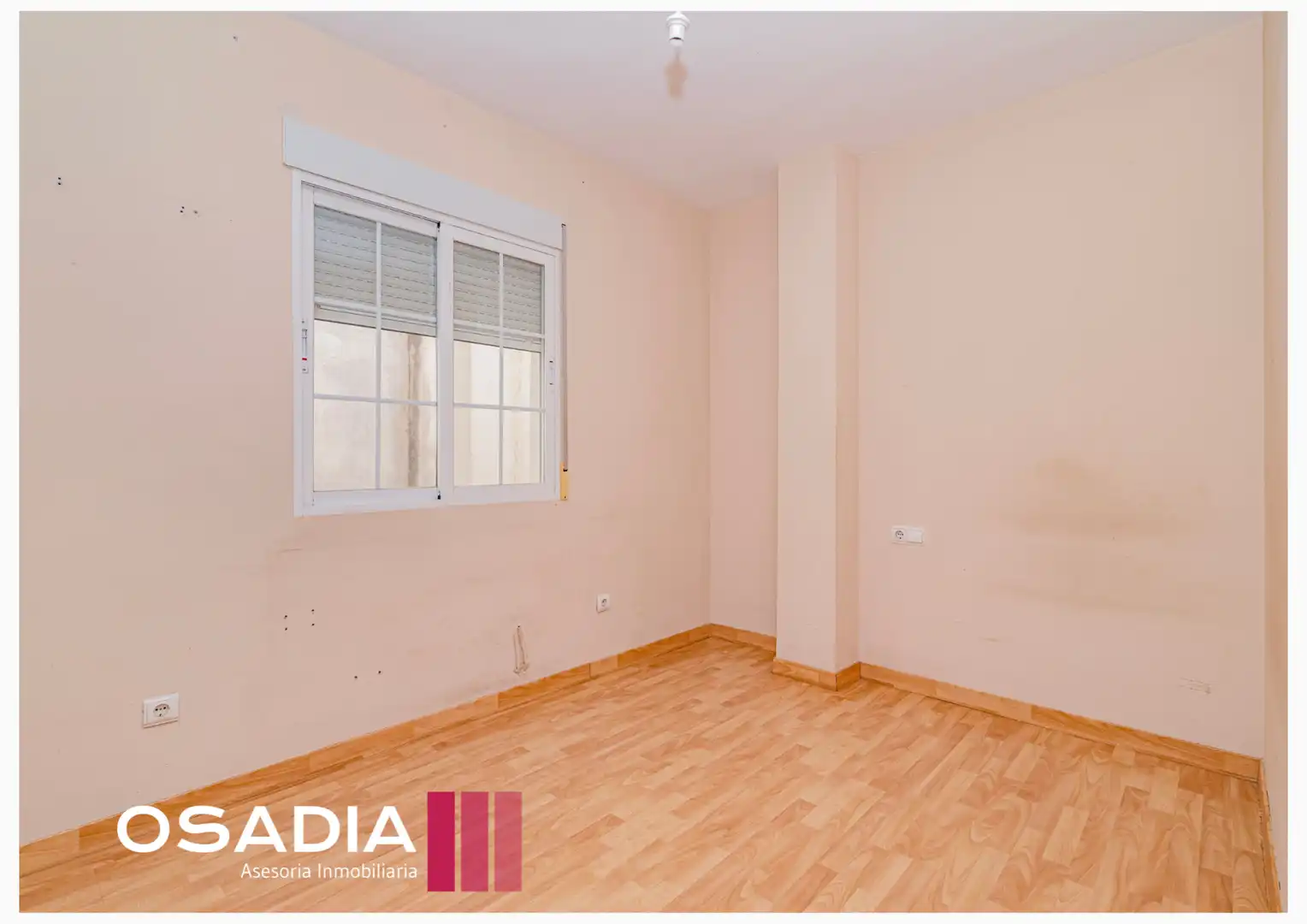 Habitación de Piso en venta en La Zubia