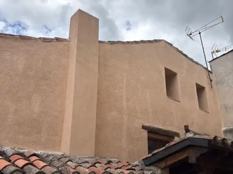 Vista exterior de Casa adosada en venda en Simancas amb Balcó