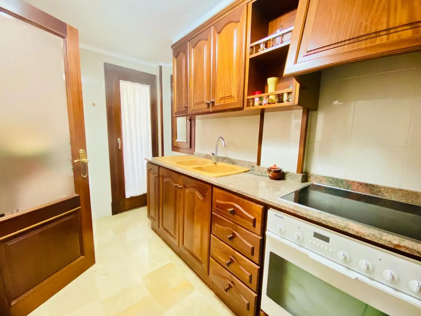 Cocina de Piso de alquiler en Alcúdia con Aire acondicionado, Parquet y Terraza