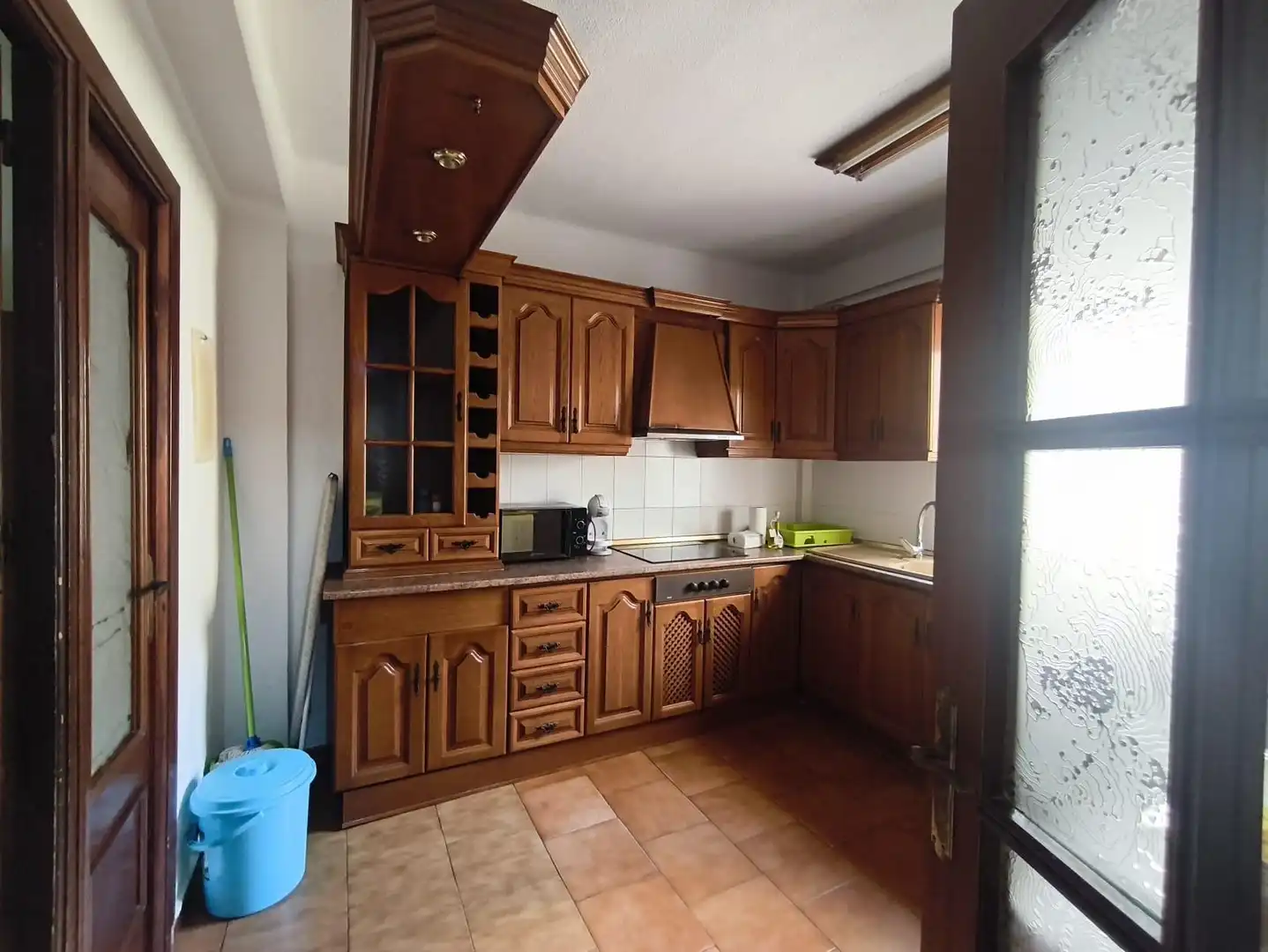 Küche von Wohnung zur Miete in Almería mit Klimaanlage, Terrasse und Abstellraum