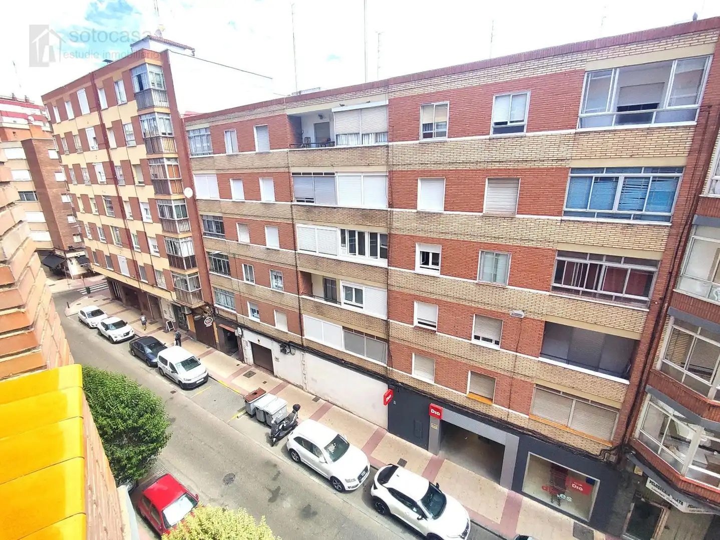 Vista exterior de Piso en venta en Valladolid con Calefacción, Terraza y Amueblado