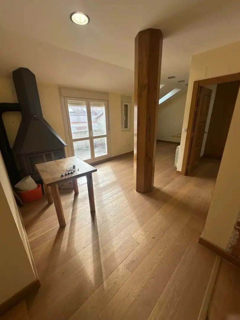 Wohnzimmer von Dachboden zum Verkauf in Cenicero mit Möbliert