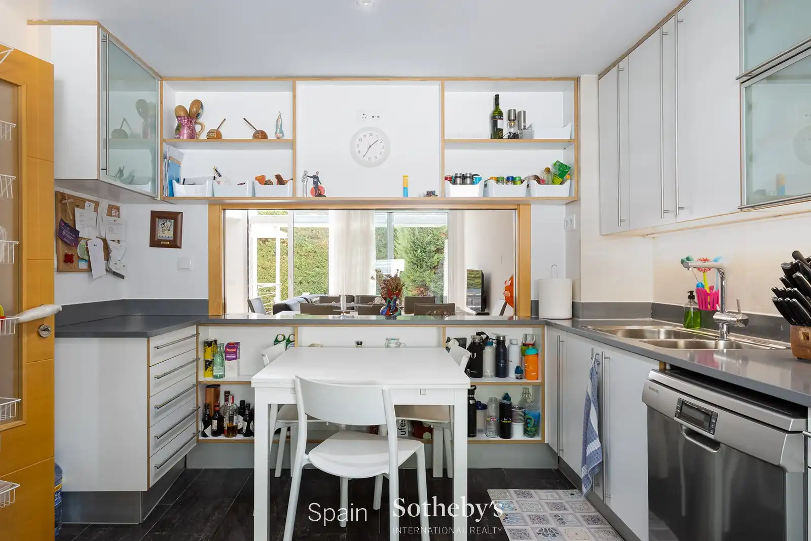 Cocina de Casa adosada en venta en Premià de Dalt, Barcelona