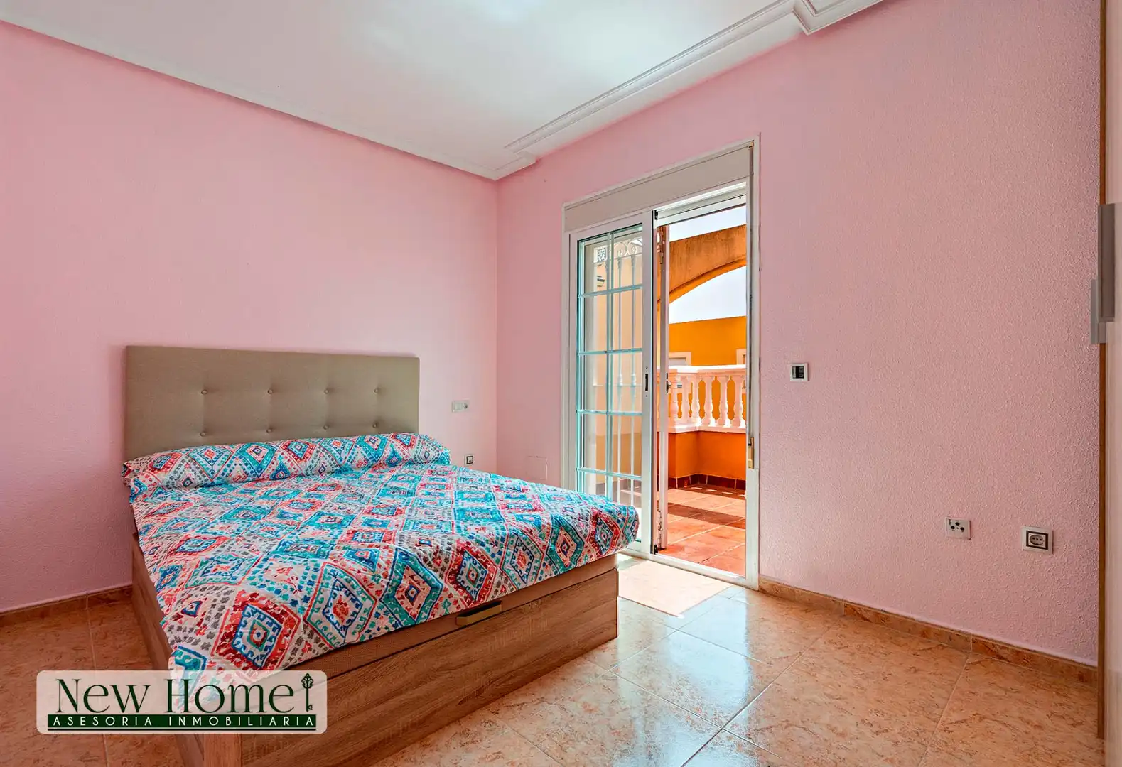 Habitación de Casa adosada en venta en Vícar con Terraza