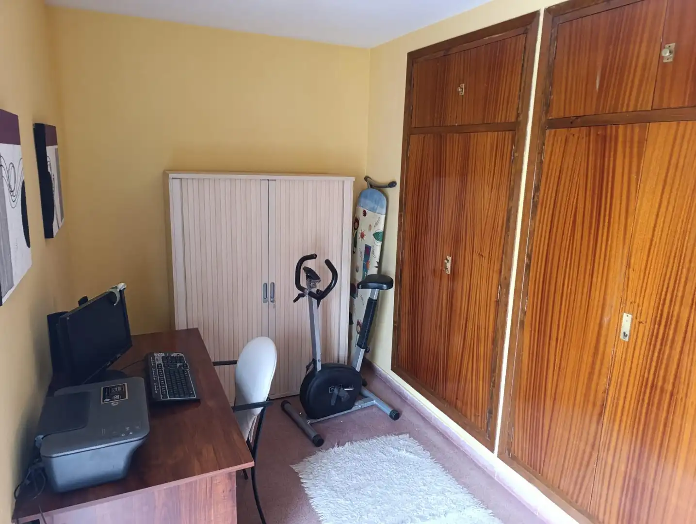 Habitación de Casa adosada en venta en Sariñena con Calefacción, Jardín privado y Terraza
