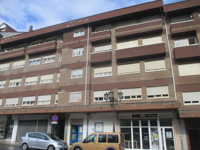 Local comercial en Venta en Ctra General de Oviedo a Santander - Camino real en Colloto