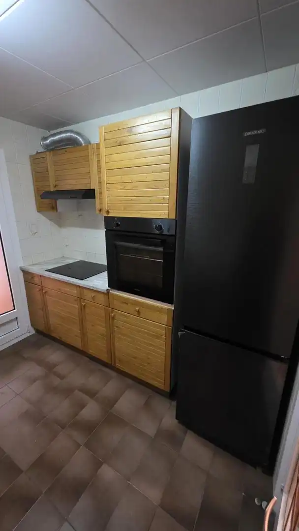 Cocina de Piso de alquiler en Terrassa con Calefacción, Amueblado y Balcón