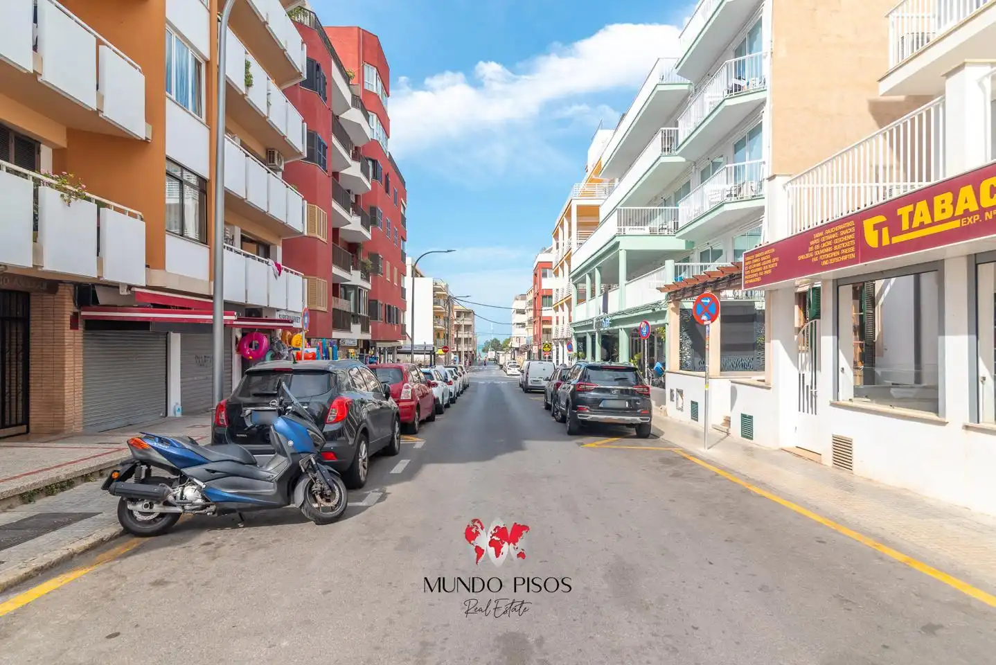 Außenansicht von Wohnung zum Verkauf in  Palma de Mallorca mit Klimaanlage, Heizung und Abstellraum