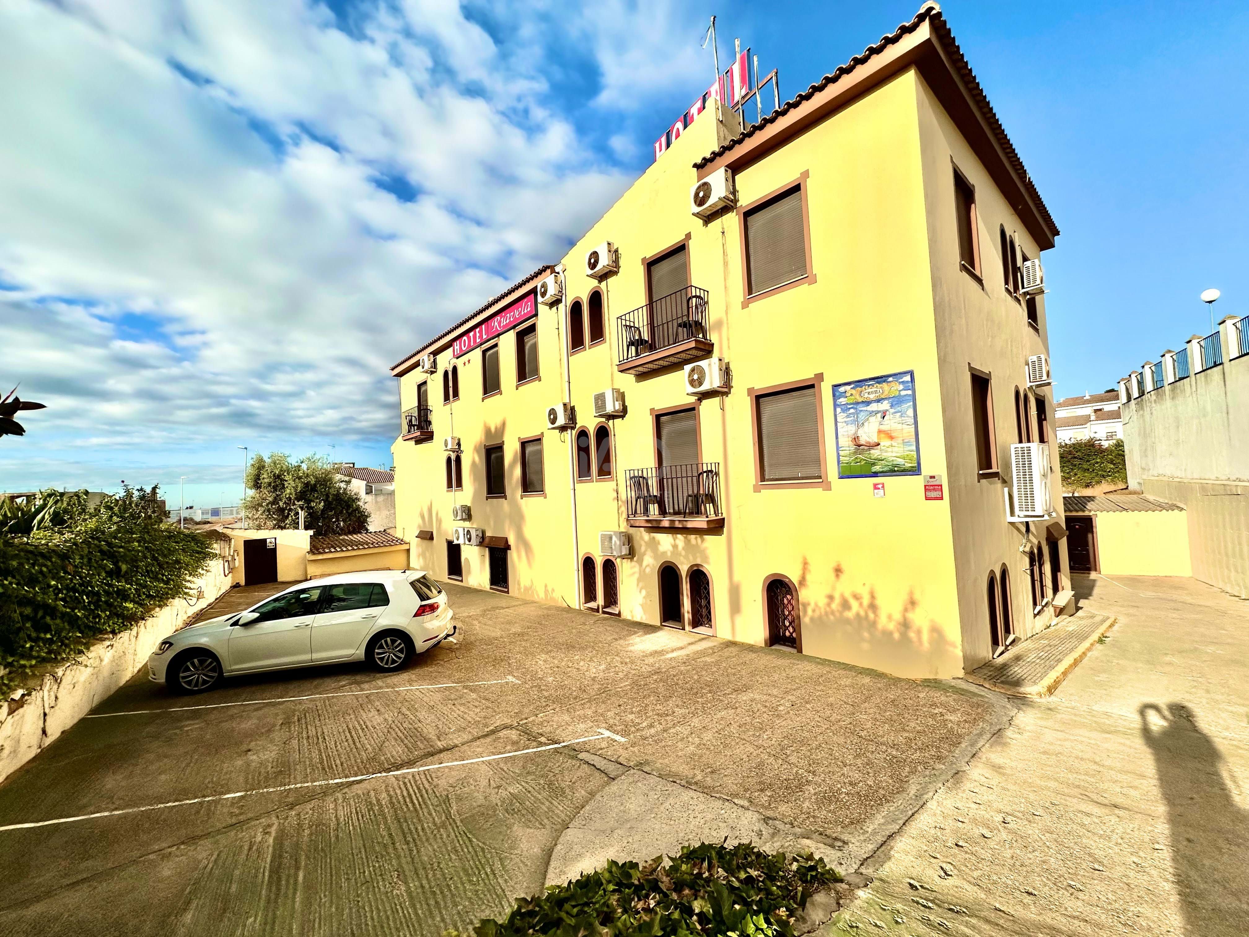 Exterior view of Building for sale in Ayamonte
