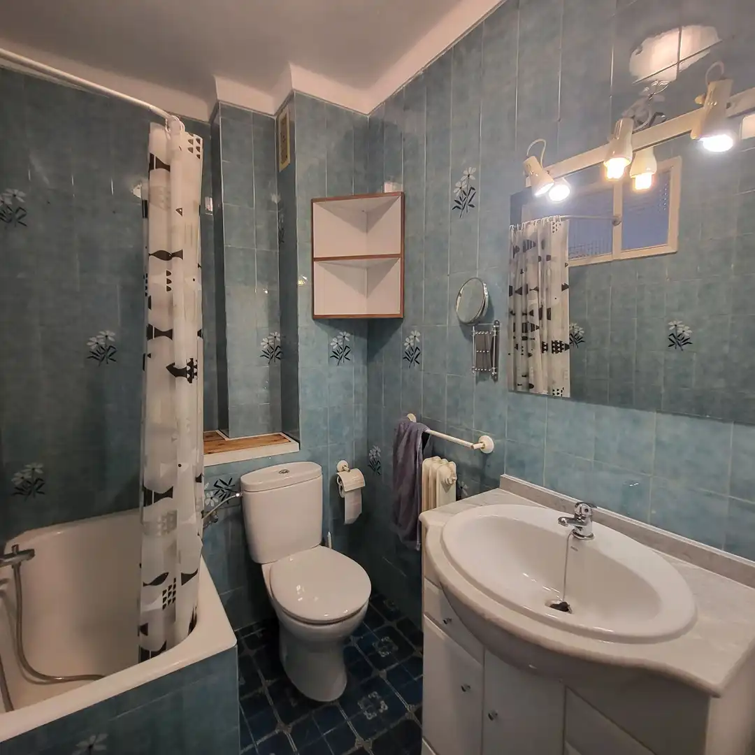 Bathroom of Flat for rent in Ávila  with Heating, Terrace and Furnished