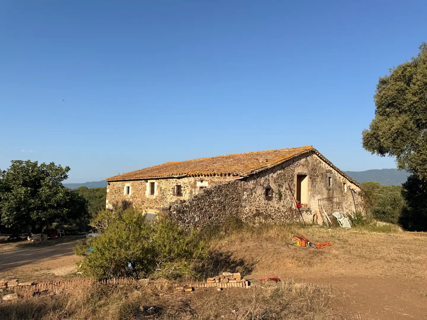 Vista exterior de Finca rústica en venda en Vilobí d'Onyar