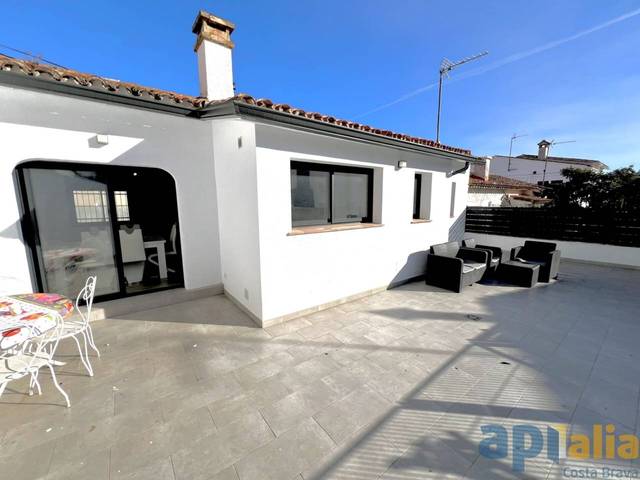 Casa adosada en Venta en Calle Hernán Cortés en Eixample