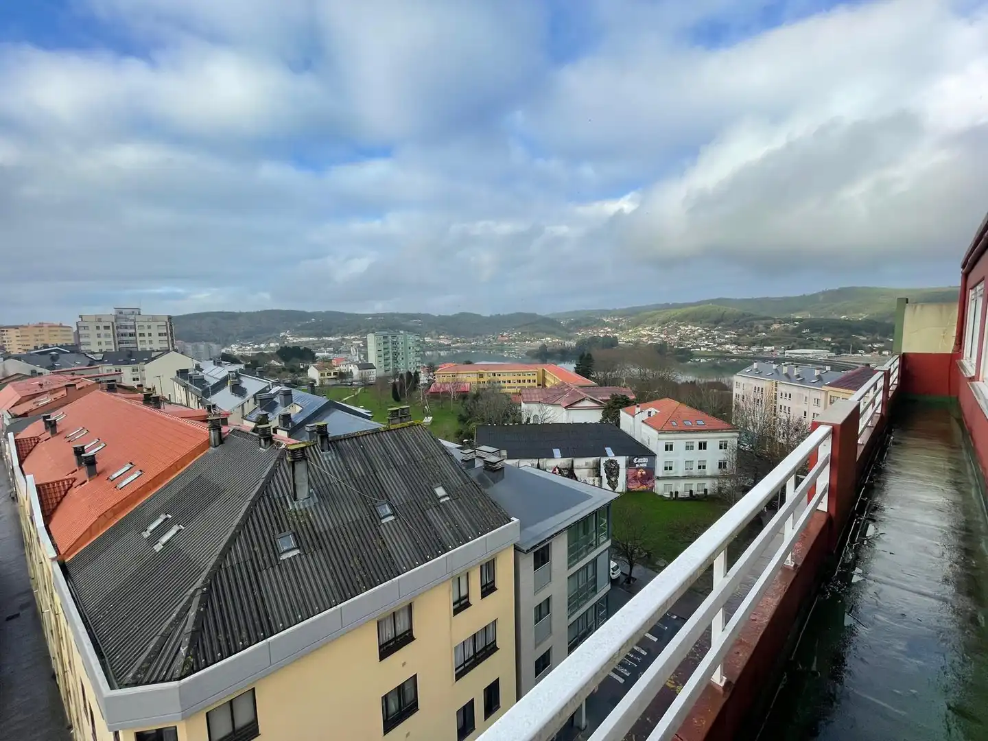 Vista exterior de Pis en venda en Ferrol amb Terrassa i Traster