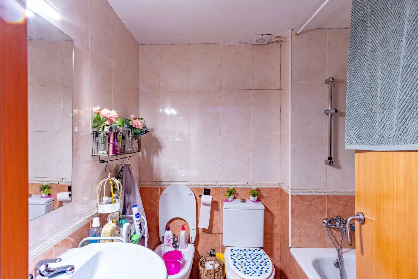 Bathroom of Flat for sale in Figueres  with Heating and Terrace